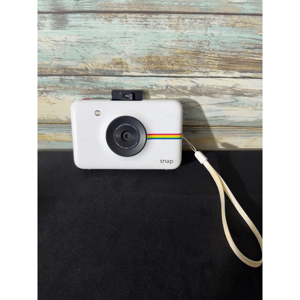 Polaroid Snap Instant Digital Camera White Good 10MP ZINK Zero Ink Technology